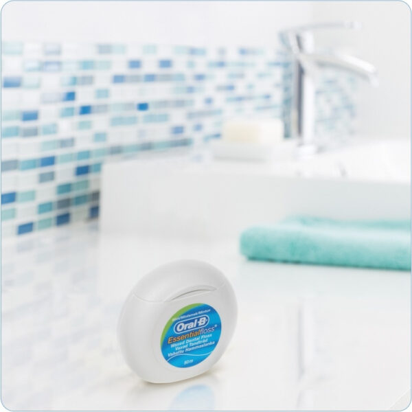 Oral-B Essential Floss Οδοντικό Νήμα 50m - Image 2