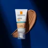 ANTHELIOS UVMUNE 400 TINTED HYDRATING CREAM SPF50+ - Image 3
