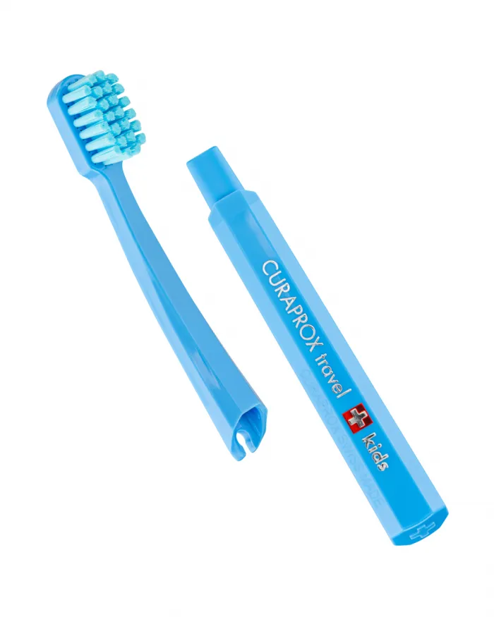 Curaprox Kids Ταξιδιωτικό Σετ 6–12 ετών – Οδοντόβουρτσα, Οδοντόκρεμα, Μεσοδόντια Βουρτσάκια Μπλέ - Image 5